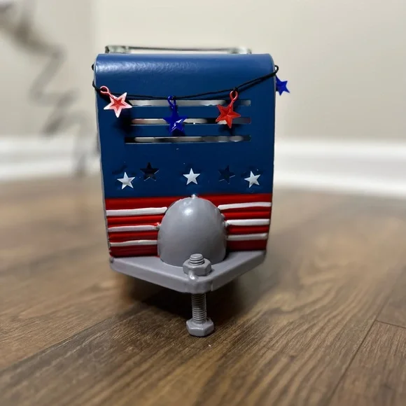 Land of Liberty Scentsy Warmer - Picture 6 of 10